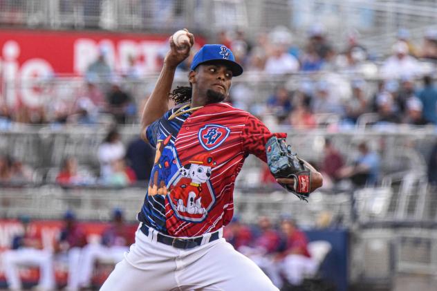 Pensacola Blue Wahoos pitcher Edward Cabrera