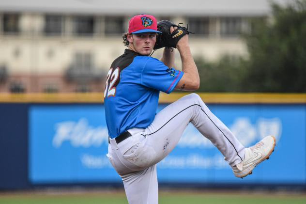 Pensacola Blue Wahoos pitcher Jake Eder