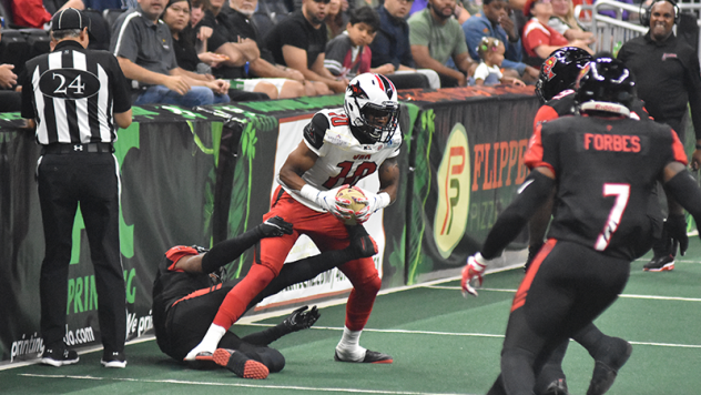 Jacksonville Sharks receiver Gregory Phillips vs. the Orlando Predators