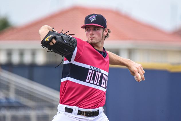 Pensacola Blue Wahoos pitcher Jake Eder