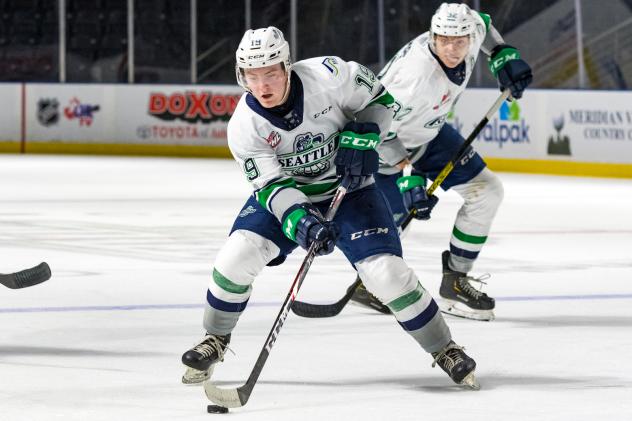 Payton Mount with the Seattle Thunderbirds