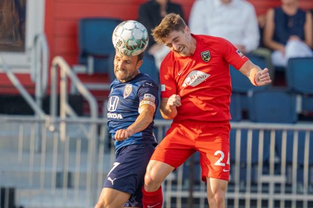 Jonny Dean of Birmingham Legion FC (right)