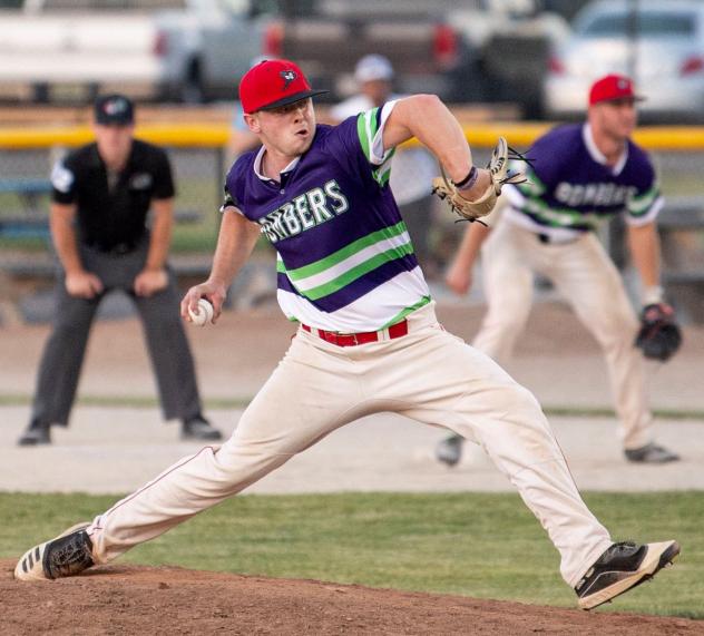 Battle Creek Bombers pitcher Davis Burgin