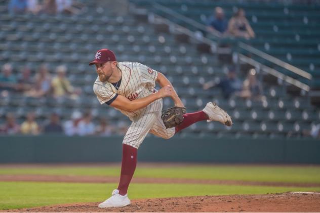 Jameson McGrane delivers a pitch against the Chicago Dogs in the 5-2 win for the Kansas City Monarchs