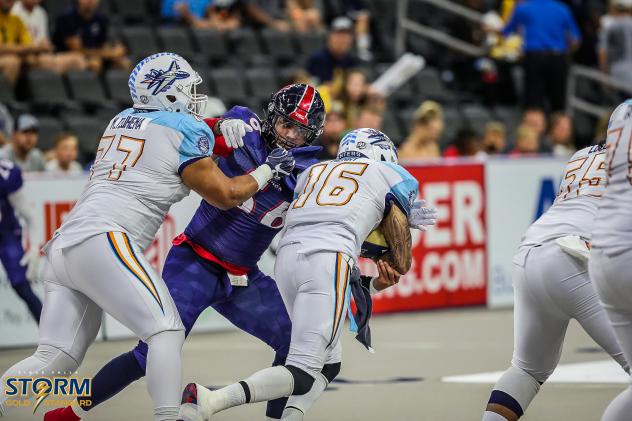Sioux Falls Storm prepares to make a tackle against the Frisco Fighters