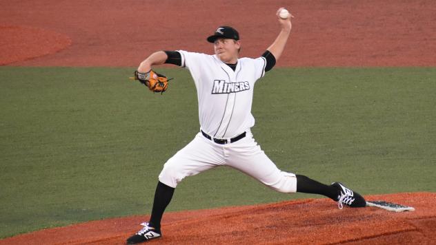 Southern Illinois Miners pitcher Gunnar Kines