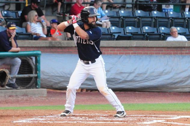 Evansville Otters infielder Josh Allen