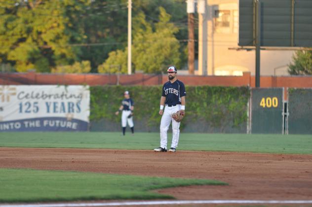 Evansville Otters infielder Josh Allen