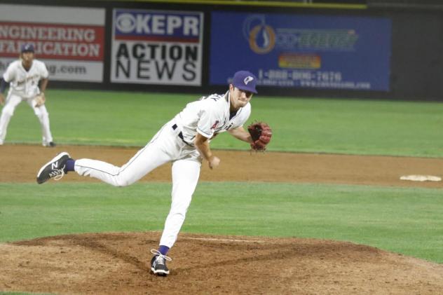 Tri-City Dust Devils pitcher Adam Seminaris