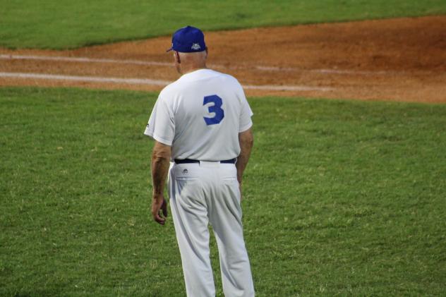 Evansville Otters bench coach Boots Day