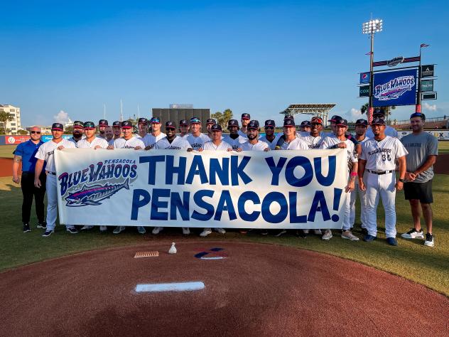 Pensacola Blue Wahoos thank their fans