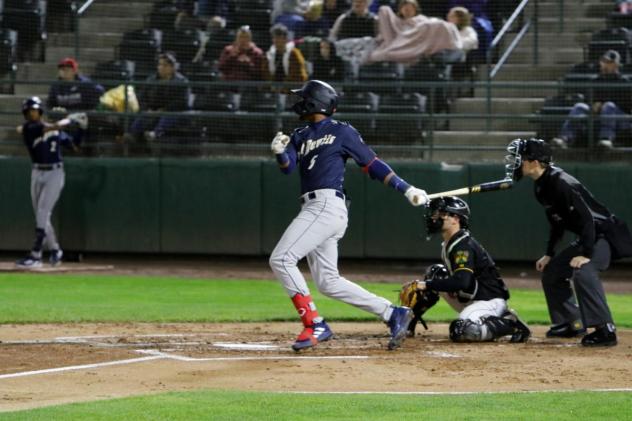 Tri-City Dust Devils outfielder William Rivera