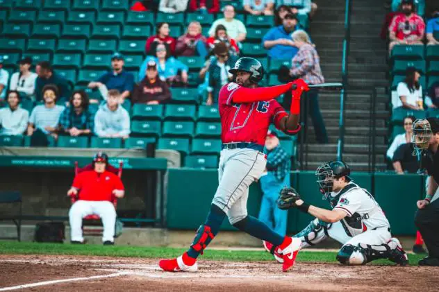 Kansas City Monarchs Ibandel Isabel drives in a pair of runs vs. the Fargo-Moorhead RedHawks