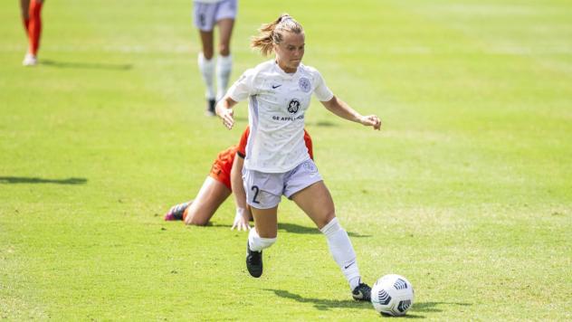 Racing Louisville FC midfielder Lauren Milliet