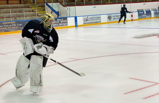 Goaltender Jesper Vikman with the Vancouver Giants