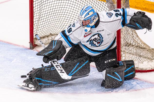 Winnipeg ICE goaltender Gage Alexander