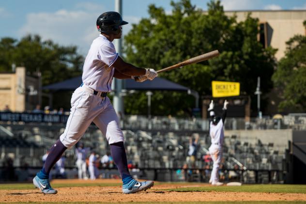 Amarillo Sod Poodles outfielder Stone Garrett