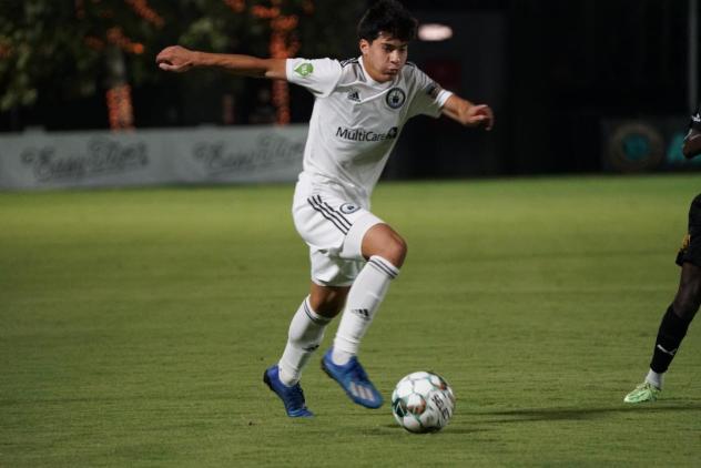 Tacoma Defiance with possession against Austin Bold FC