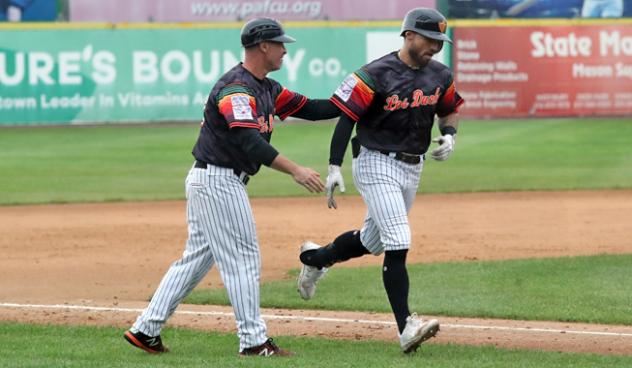 L.J. Mazzilli of the Long Island Ducks rounds the bases