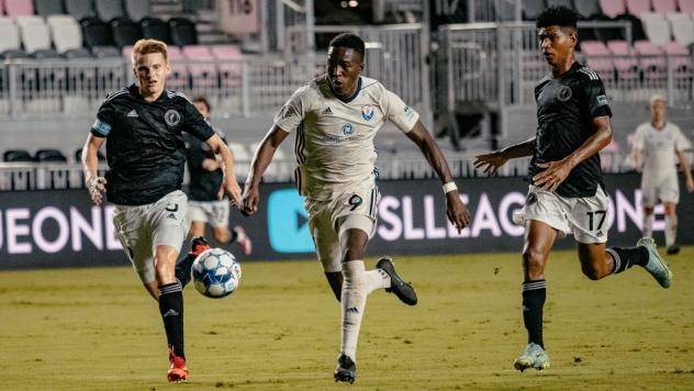 South Georgia Tormenta FC forward Azaad Liadi eyes the ball vs. Fort Lauderdale CF