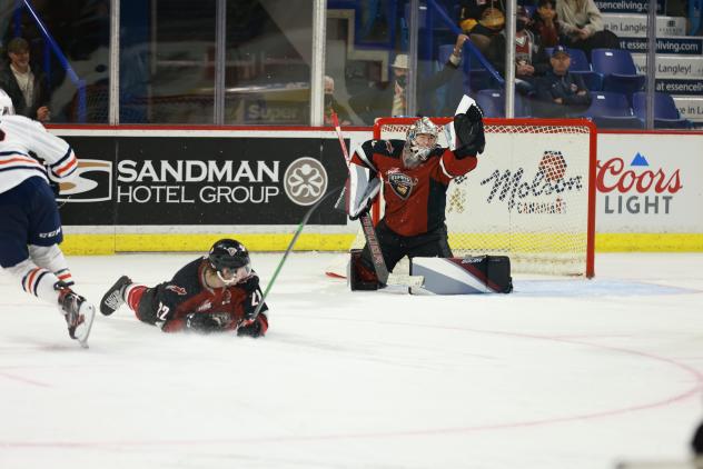 Vancouver Giants goaltender Jesper Vikman vs. the Kamloops Blazers