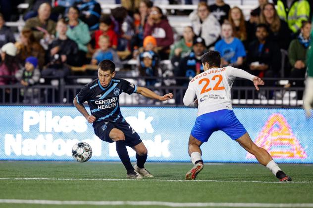 Colorado Springs Switchbacks FC with possession vs. Rio Grande Valley FC