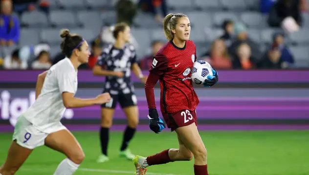 Racing Louisville FC goalkeeper Katie Lund