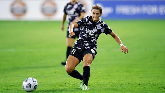 Racing Louisville FC defender Emily Fox