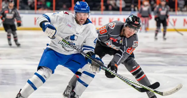Wichita Thunder battle the Kansas City Mavericks