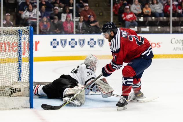 Max Humitz of the Kalamazoo Wings scores against the Indy Fuel