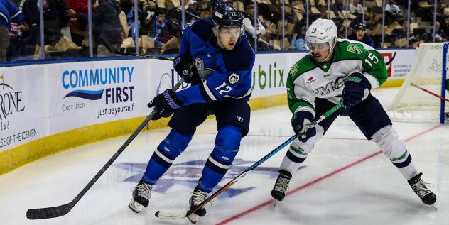 Jacksonville Icemen forward James Sanchez (left) vs. the Maine Mariners