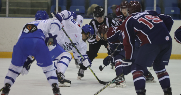Wichita Thunder line up against the Tulsa Oilers