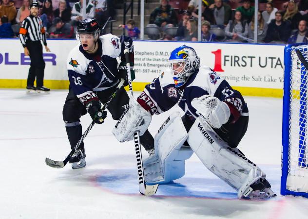 Utah Grizzlies goaltender Hunter Miska