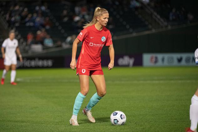 Kansas City Current midfielder Katie Bowen