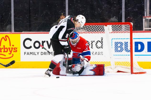 Vancouver Giants centre Ty Thorpe vs. the Spokane Chiefs