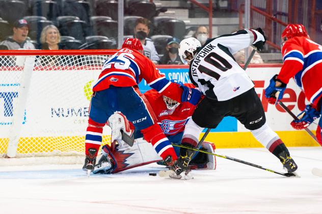 Vancouver Giants left wing Zach Ostapchuk vs. the Spokane Chiefs