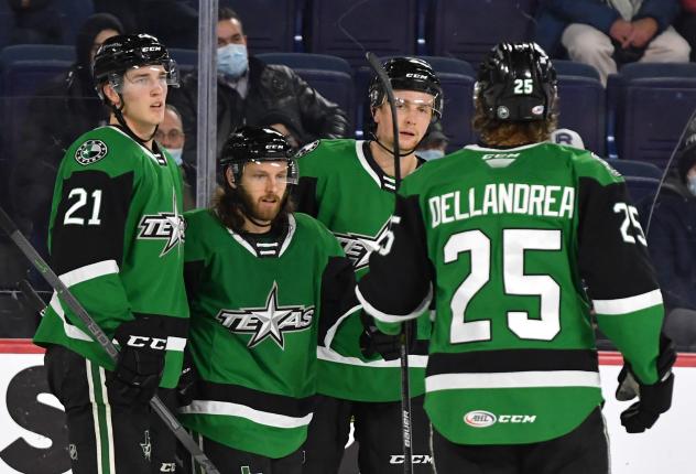 Ty Dellandrea and the Texas Stars against the Laval Rocket