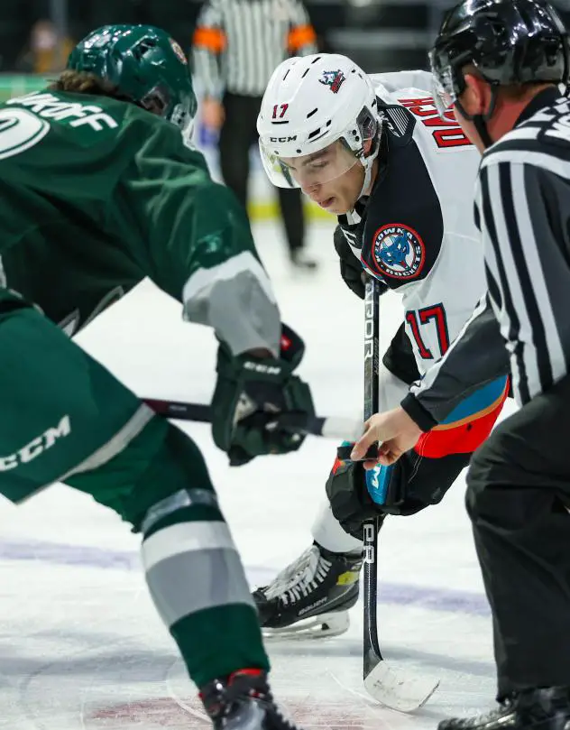 Kelowna Rockets face off with the Everett Silvertips