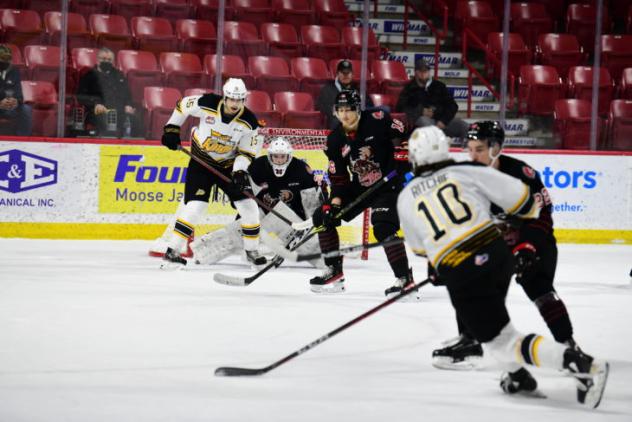 Brandon Wheat Kings face the Moose Jaw Warriors
