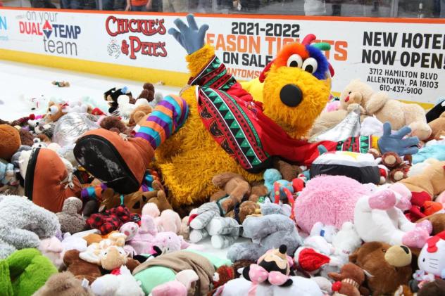 Lehigh Valley Phantoms Teddy Bear Toss