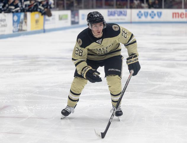 Muskegon Lumberjacks forward Quinn Hutson