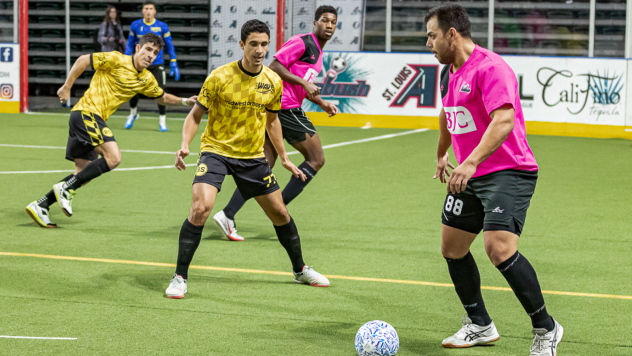 St. Louis Ambush battle the Milwaukee Wave