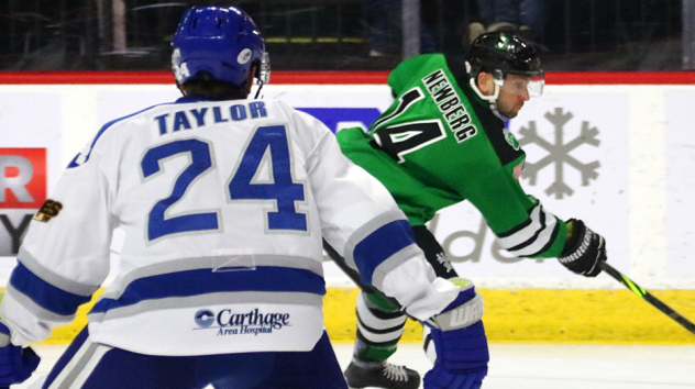 Josh Newberg of the Binghamton Black Bears vs. the Watertown Wolves