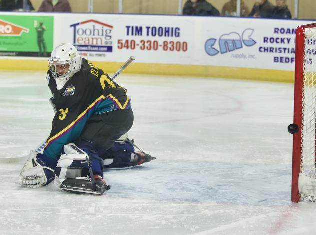 Roanoke Rail Yard Dawgs goaltender Brody Claeys