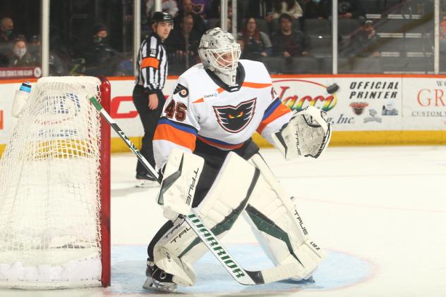 Lehigh Valley Phantoms goaltender Garrett Metcalf