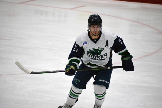 North Iowa Bulls defenseman Sean Vlasich
