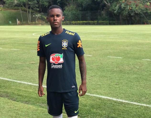 Brazilian left-back Eduardo Jesus