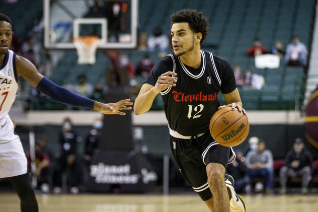 Cleveland Charge guard-forward Justin James