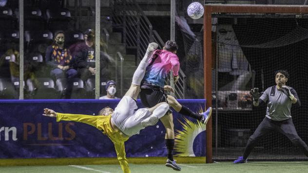 St. Louis Ambush battle the Tacoma Stars