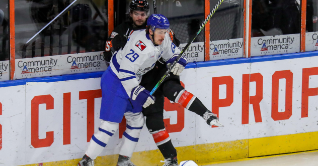 Wichita Thunder forward Brayden Watts